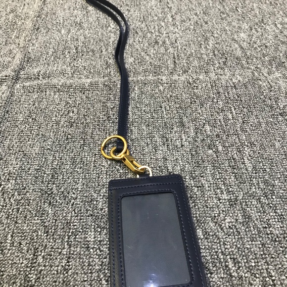 Tory Burch Emerson Lanyard - Picture 5 of 5
